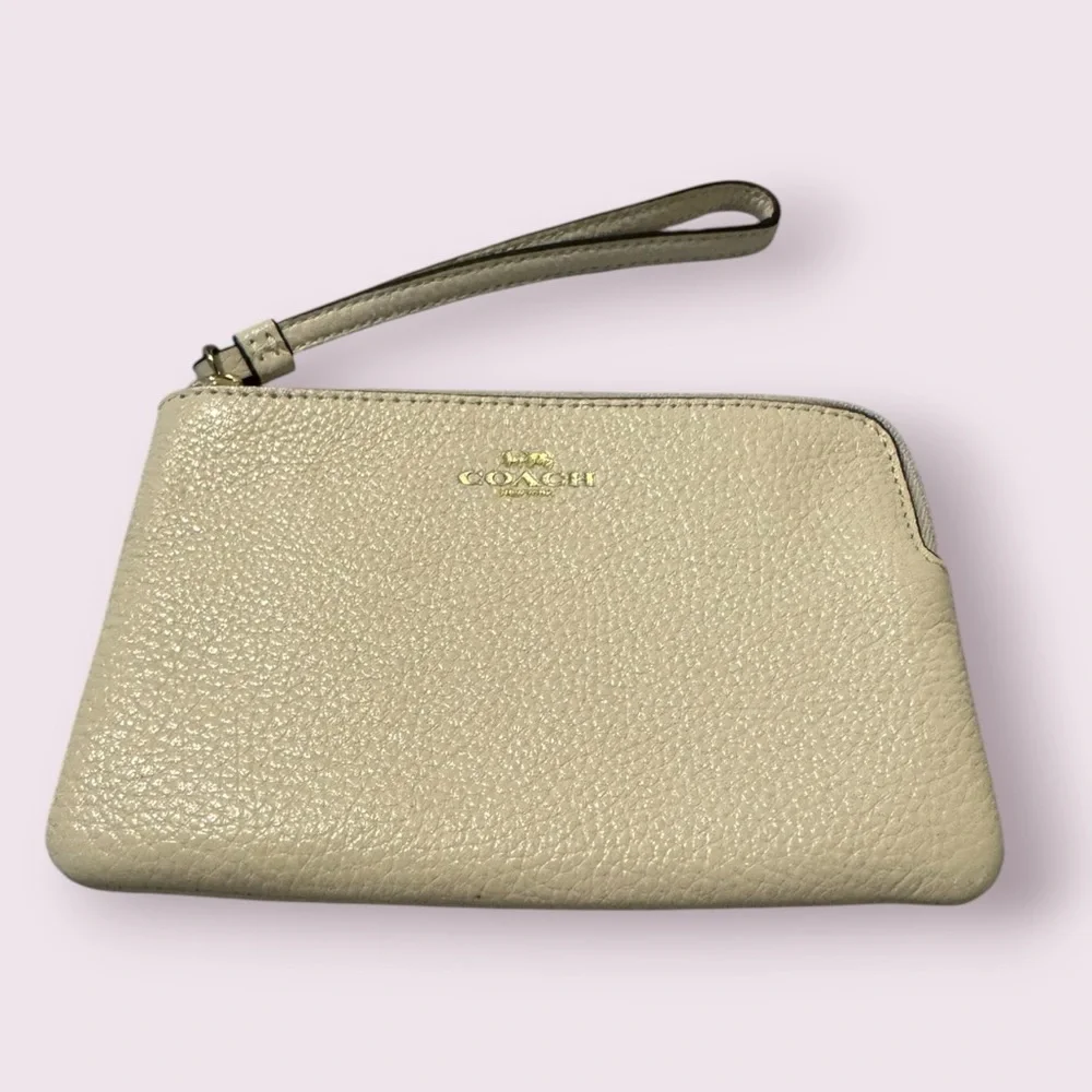 Coach Pebbled Leather Wristlet Zip Pouch Cream Gold Hardware - Picture 6 of 8
